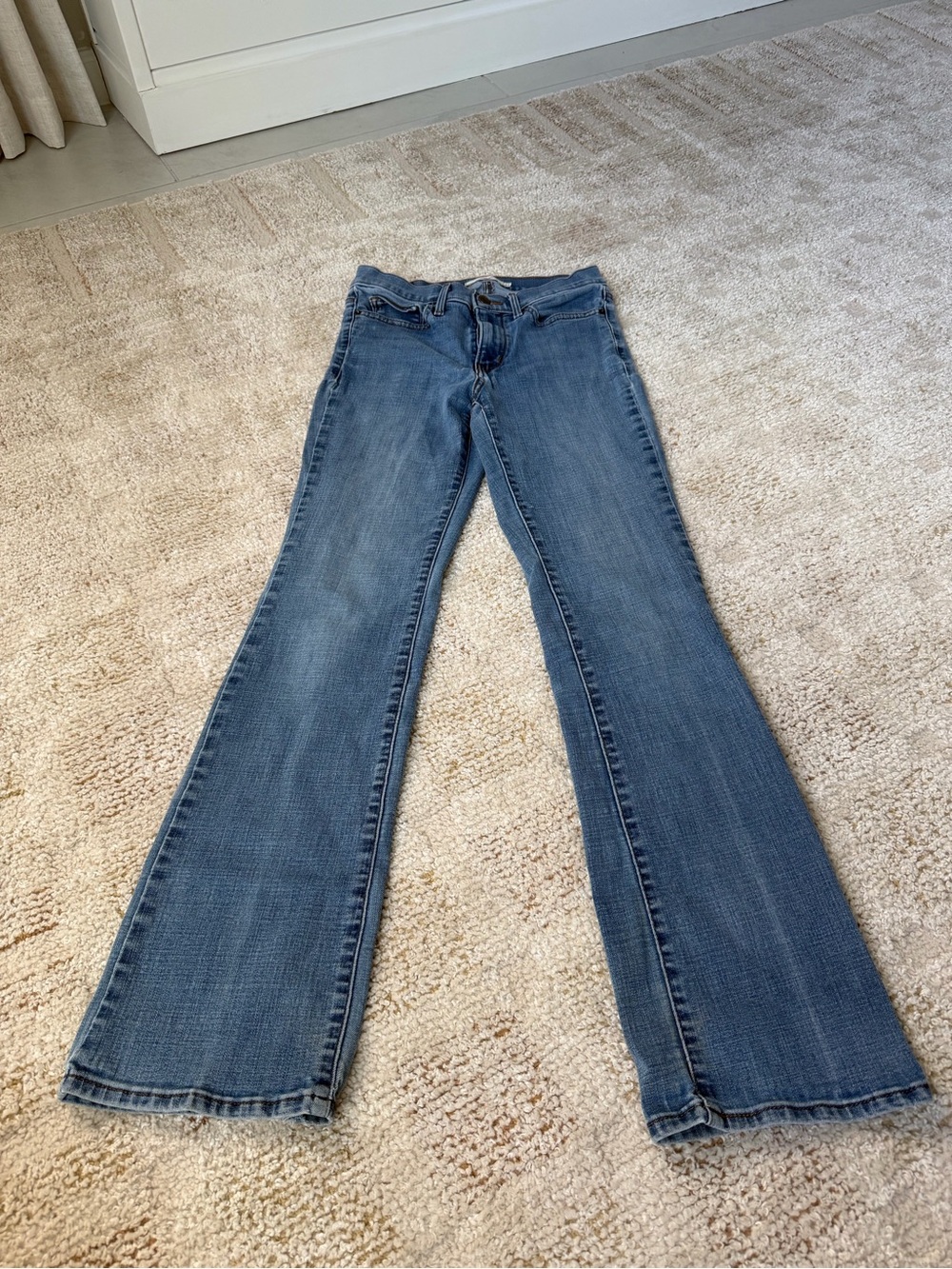 Vintage Y2K Levi’s Superlow Jeans Women’s 27 Black Dark Wash Low Rise 2000s